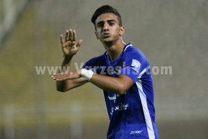 مهاجم استقلال خوزستان شریک روزبه چشمی شد