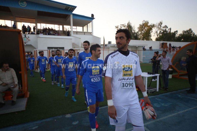 استقلال با الریان استارت میزند