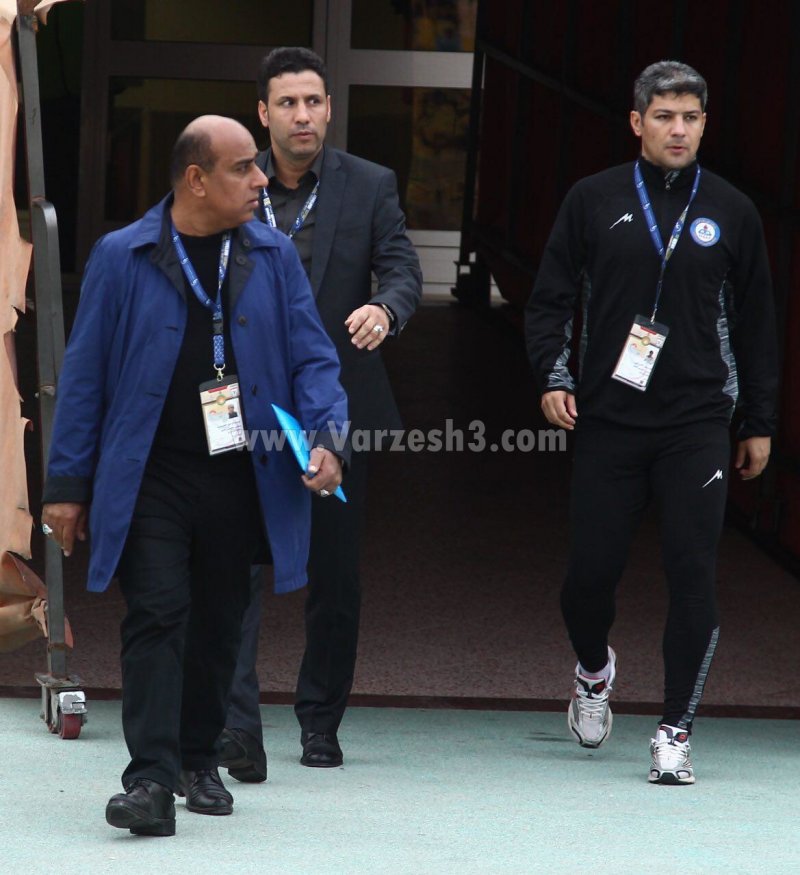 ملاقات بیرحمانه مربیانی که با هم دست ندادند