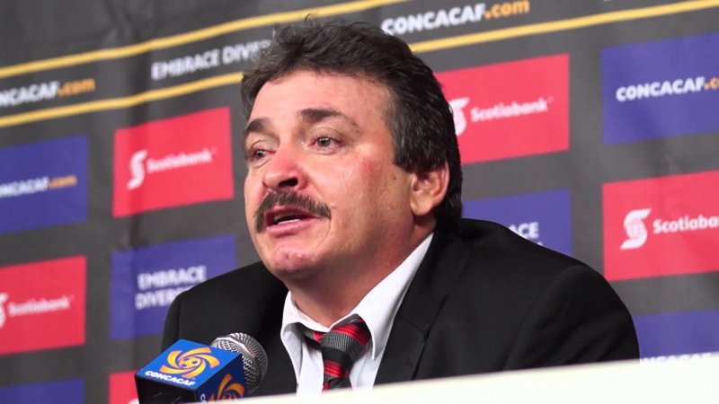 دوست دارم که با کشور های اروپایی روبرو شویم