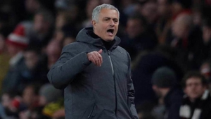 طعنه های مورینیو؛ خدای فوتبال از سیتی حمایت می کند!