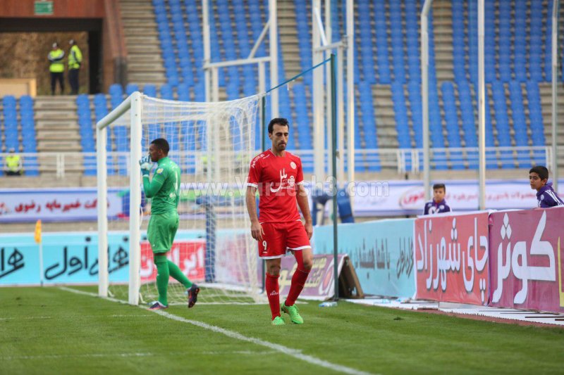 قاسمینژاد: نباید به تعویضم اعتراض می کردم