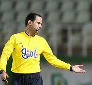 چرا مهدوی دوبار باید برای سپاهان قضاوت کند؟