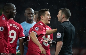 تعریف گراهام پل از عملکرد داور دربی منچستر