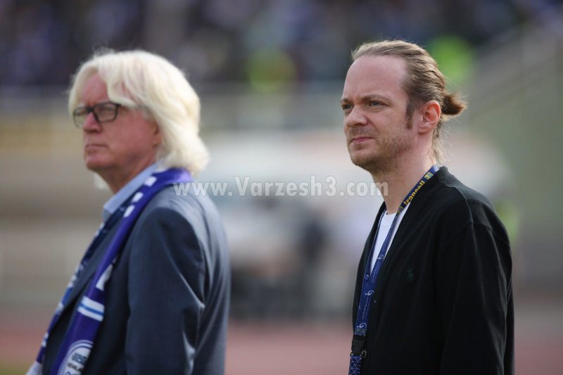 آنالیز ذوب آهن در نشست مربیان استقلال