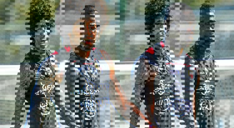 دانته: بالوتلی دائما از همه چیز ایراد میگیرد