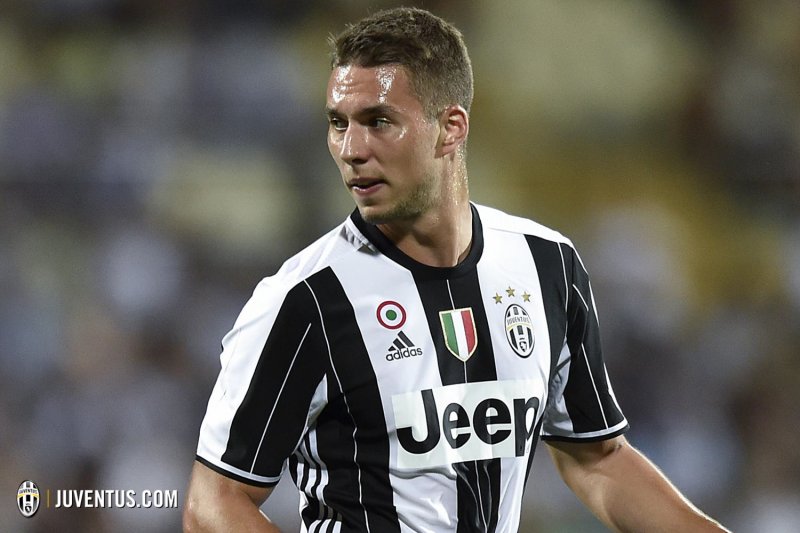 انتقال هافبک یوونتوس به شالکه قطعی شد