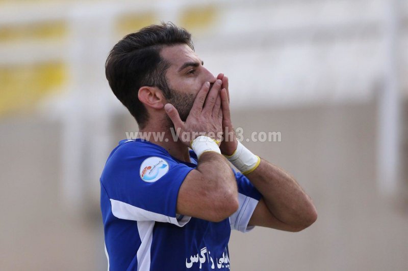 شریفات: فولاد با ادامه این روند به مشکل میخورد