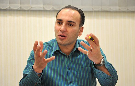 رضوانی: همیشه یک رأی کم می‌آورم