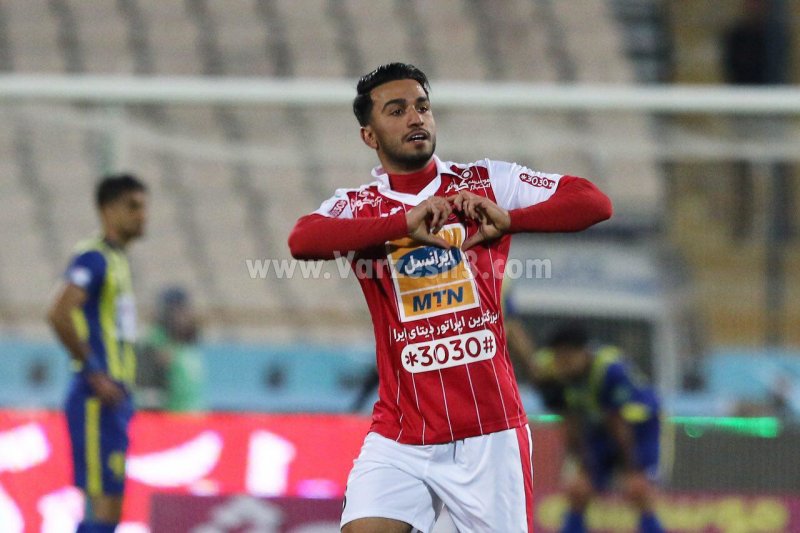 دشت اولین کارت زرد 97 توسط سیامک نعمتی