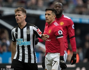 نیوکاسل 1 - 0 یونایتد؛ شکست برابر دشمن قدیمی
