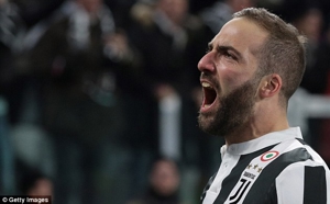 انتقاد تند ایگواین از هواداران یوونتوس