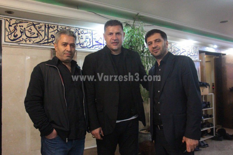 علی دایی در مراسم فاطمیه(عکس)