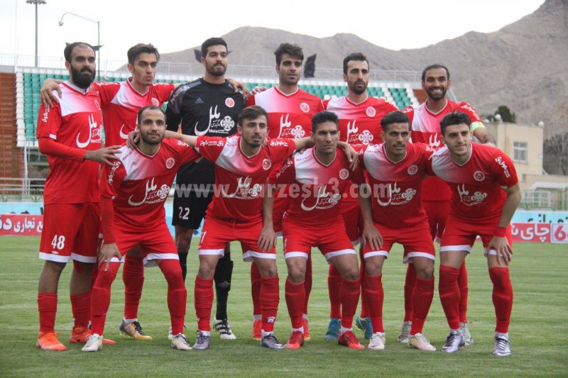 معرفی ۱۱ بازیکن پدیده برابر فولاد