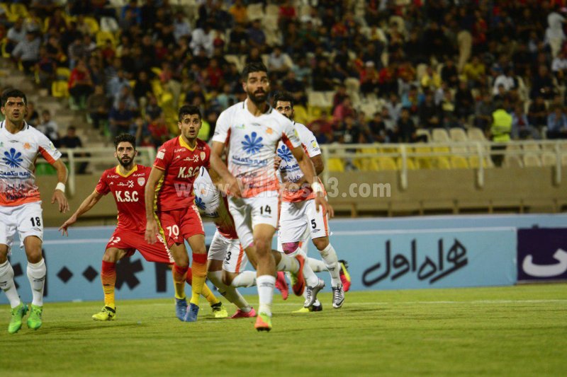 جنگ نایبقهرمانی؛ یک عروسی و چند تشییعجنازه!