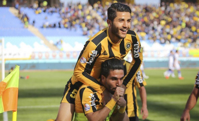 انگیزه انصاری برای کورس در آقای گلی