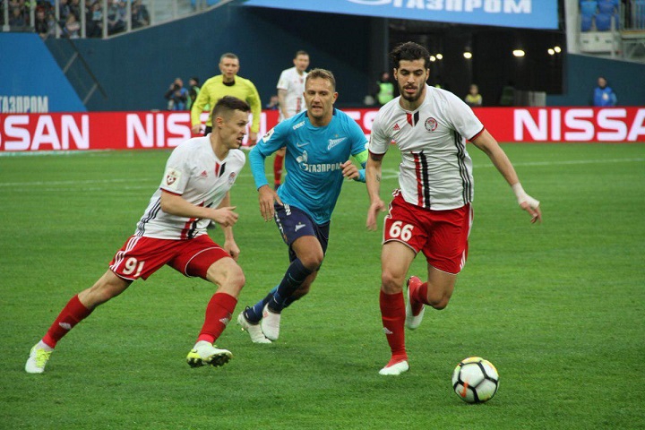 توقف آمکار مقابل زنیت در حضور عزتاللهی