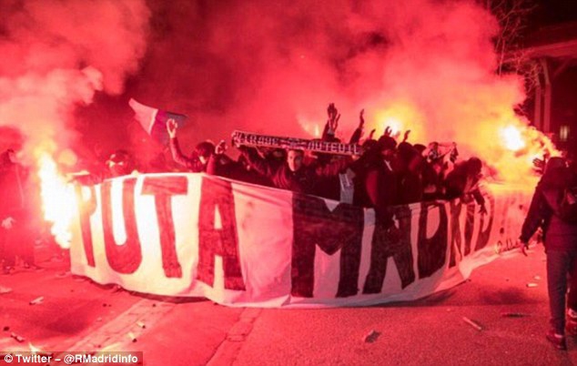 هواداران PSG؛ روی اعصاب رونالدو و رئال! (عکس)