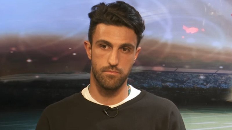 منوچهری: از این همه دروغ شرمنده نمیشوید؟