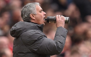 مورینیو: هر امتیازی برای ما حیاتی است