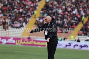 مربی پرسپولیس در راه هدایت بصره