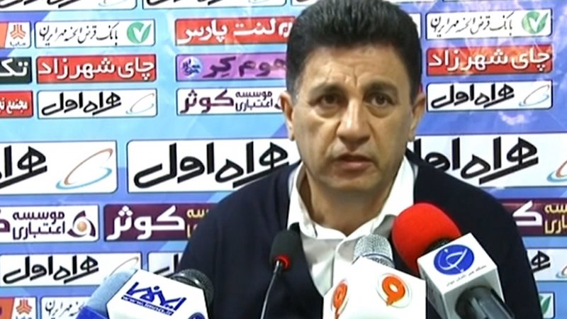 قلعهنویی: نمیگذارم کسی در کارم دخالت کند