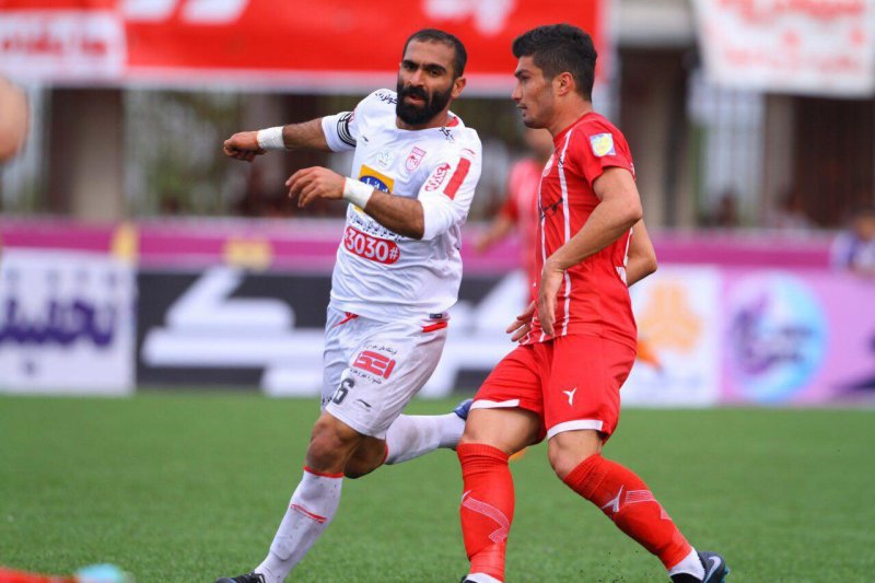 کیانی: مسئولان تراکتور جواب تلفنم را نمیدهند!