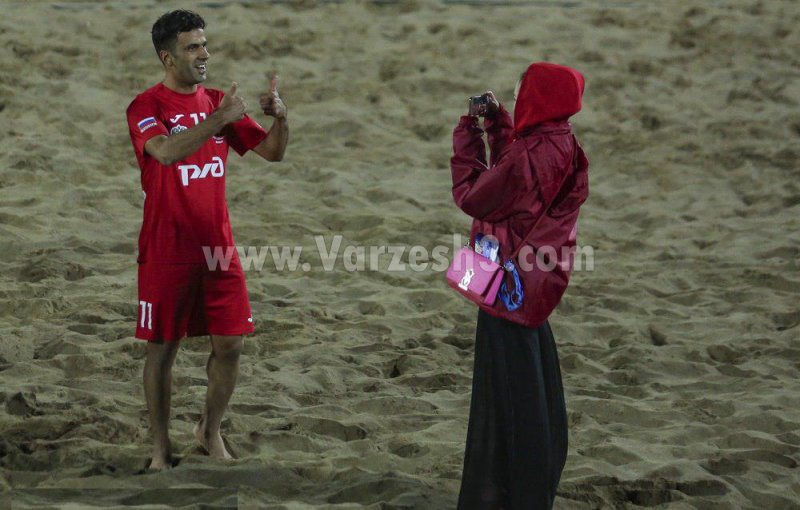 کاپیتان تیم‌ملی: بهترین گلر دنیا را به باد ناسزا گرفتند!