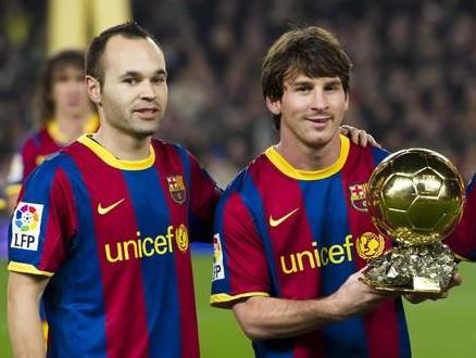 عذرخواهی از اینیستا برای نبردن توپ طلا! (عکس)