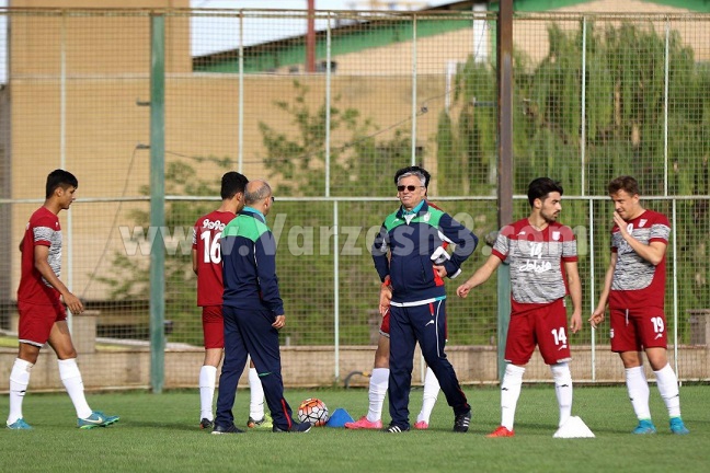 امیدها با خودشان دیدار برگزار می‌کنند