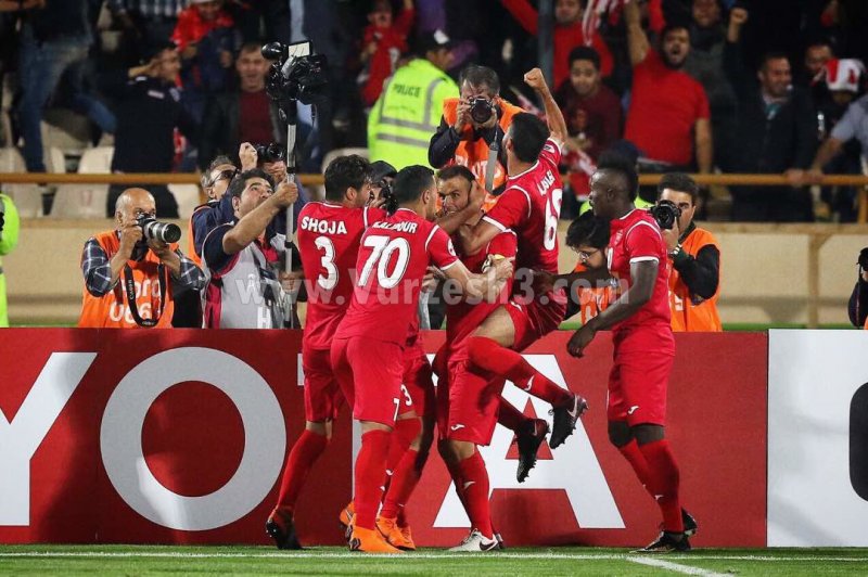 بازگشت پرسپولیس به 2-4-4 لوزی
