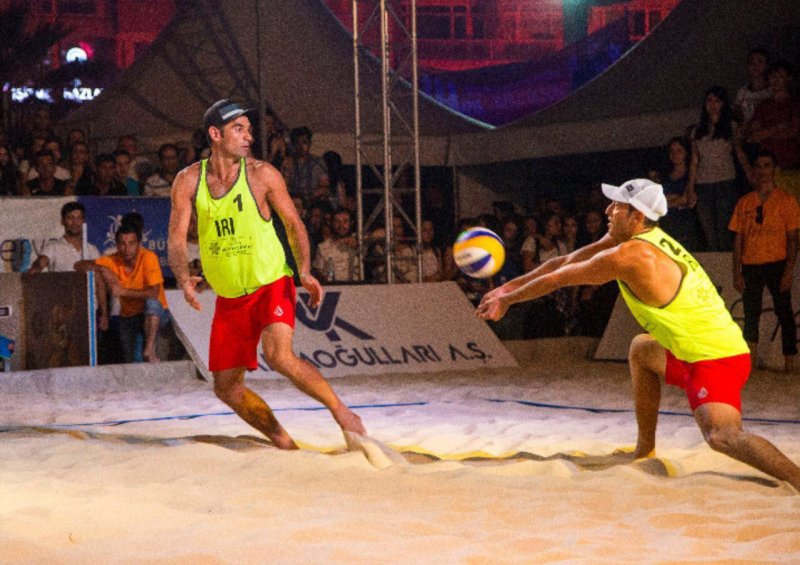 رویای تیم ملی: هت تریک قهرمانی در خانه