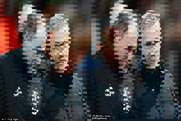 مورینیو: رونالدو در پرتغال مانند رئال مادرید نیست