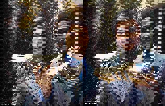 1307619