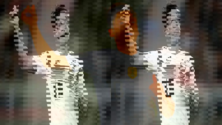 1307668