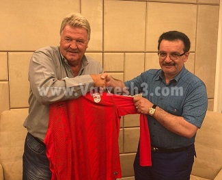 کاشف گرت بیل، سرمربی تراکتورسازی شد