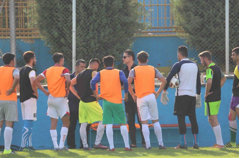 ملی پوش غنایی در تمرینات پیکان