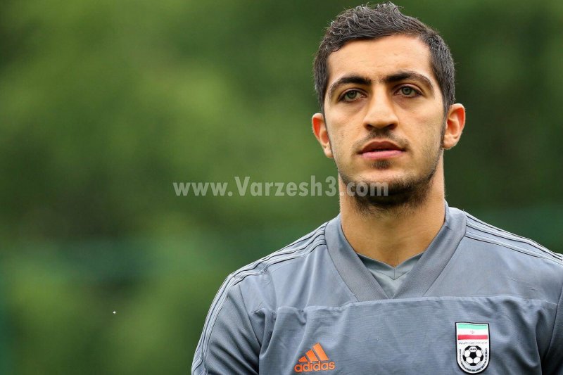 مجید حسینی افتخاری را تهدید به شکایت کرد