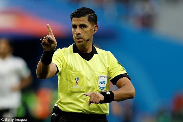 داور مسئله دار؛ قاضی ایران - پرتغال!(عکس)