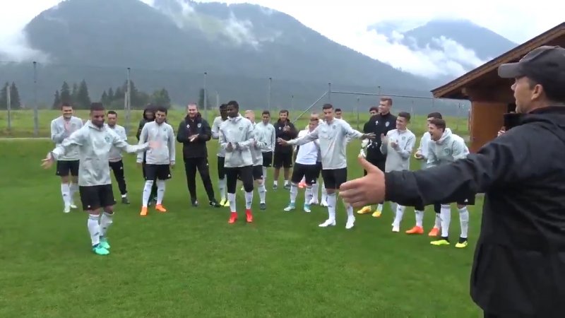 محمدی با حرکات موزون در تمرینات آخمت