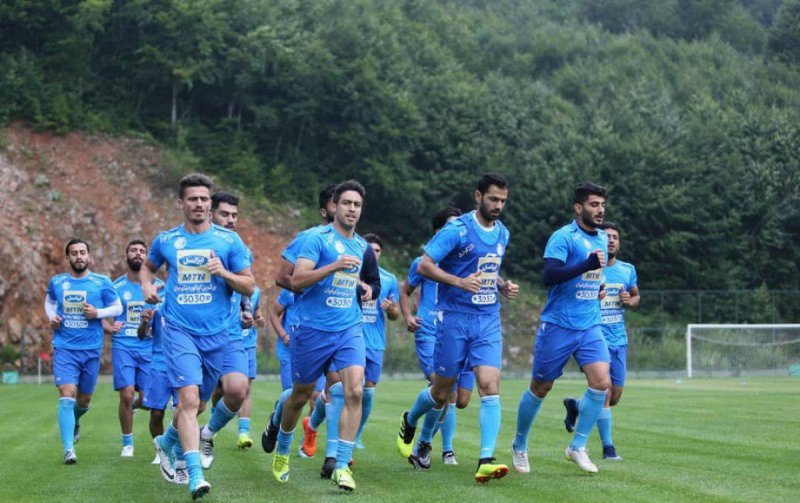 استقلال در اهواز تمرین میکند