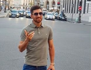 علت حضور جهانبخش در پاریس چه بود؟