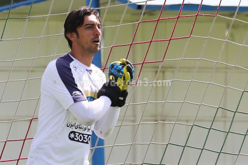 رحمتی: فضای استادیومها را با هم عوض میکنیم