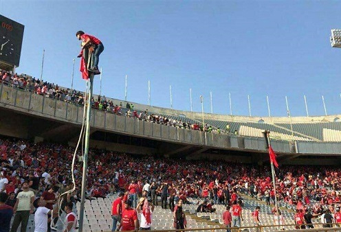 وضعیت فوق ملتهب سکوهای آزادی در نیمه اول