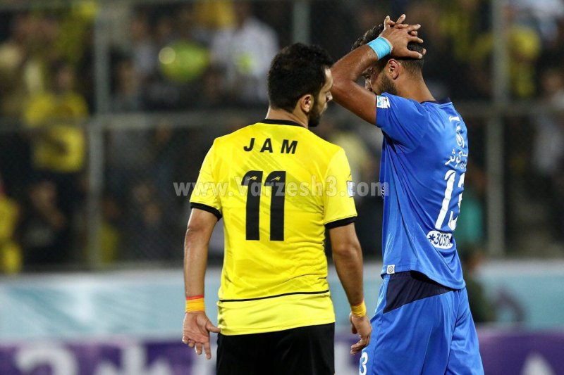 دفاعیه سهرابیان در مورد گل به خودی عجیب در جم!