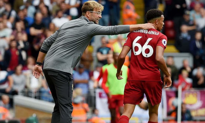 تذکر تاکتیکی کلوپ به مدافعان لیورپول