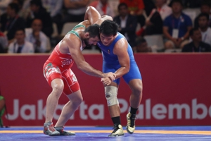 علیاری، پشتام و قوره جیلی، آخرین امیدهای بوداپست