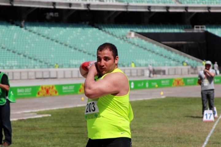 قهرمان پرتاب وزنه آسیا از دنیای قهرمانی خداحافظی کرد