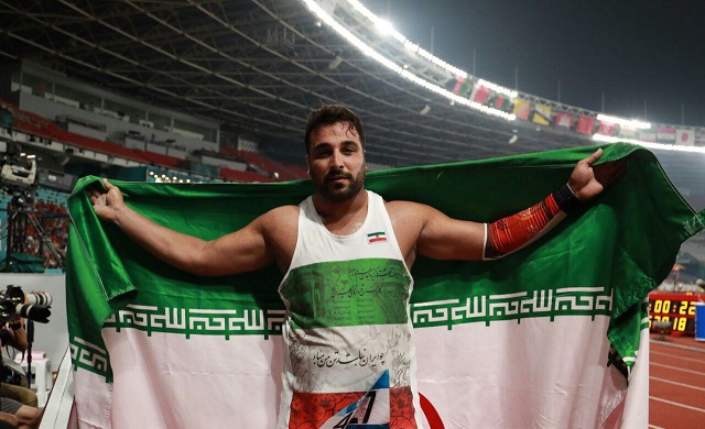 احسان حدادی، چهارگانه خود را تکمیل کرد