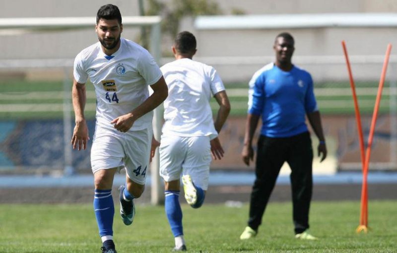 باقری و محمدیمهر بازهم از لیست استقلال خط خوردند